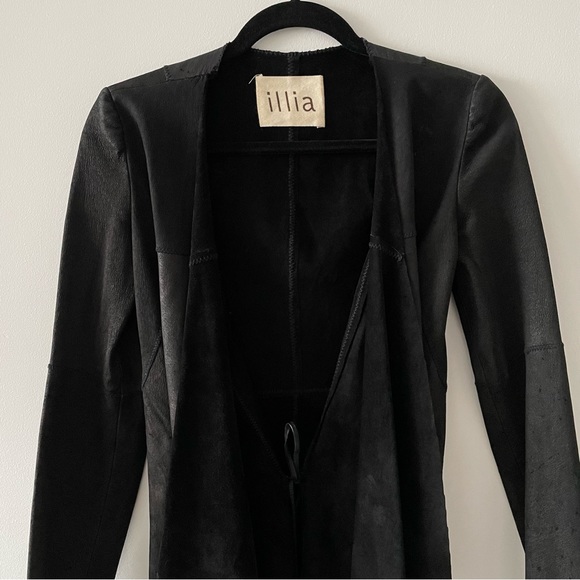 Illia 100% genuine leather black long sleeve lightweight jacket size 2 tie close - Picture 3 of 5